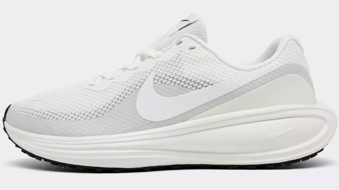 Nike Womens Revolution 8 Running Shoes