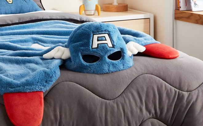 Pillowfort Marvel Captain America Kids Hooded Blanket