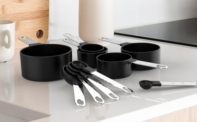 Tiluck Measuring Cups Spoons Set on the Table