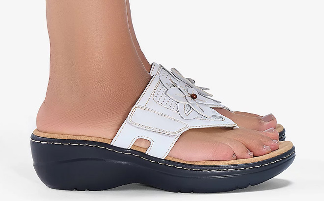 Clarks Collection Leather Thong Sandals