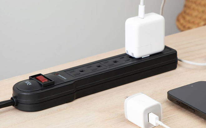 KMC 6 Outlet Surge Protector Power Strip KMC 6 Outlet Surge Protector Power Strip