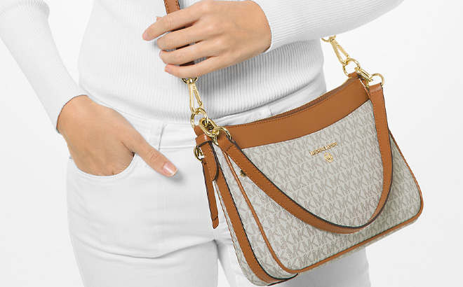 Michael Kors Jet Set Medium Logo Shoulder Bag Michael Kors Jet Set Medium Logo Shoulder Bag