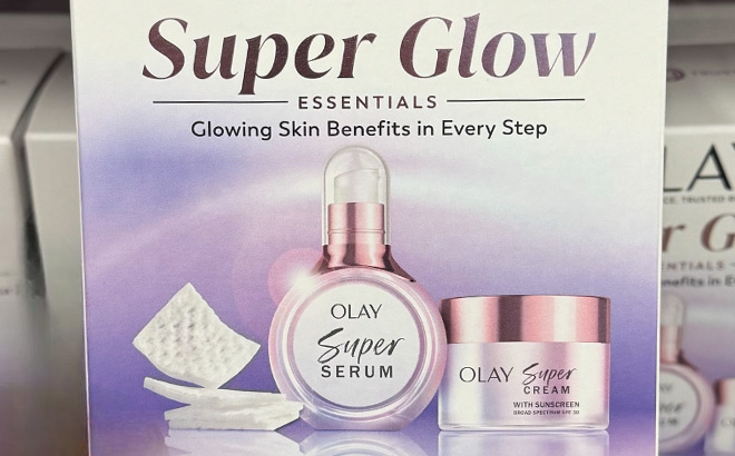 Olay Super Glow Essentials Kit