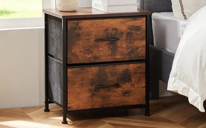 Sweetcrispy Nightstand in a Room