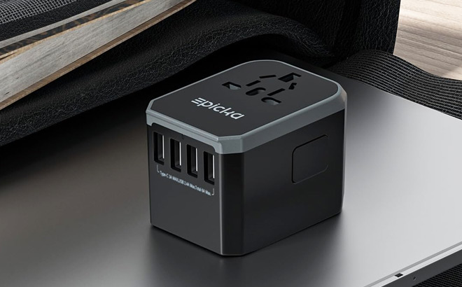 Epicka Universal Travel Adapter Epicka Universal Travel Adapter