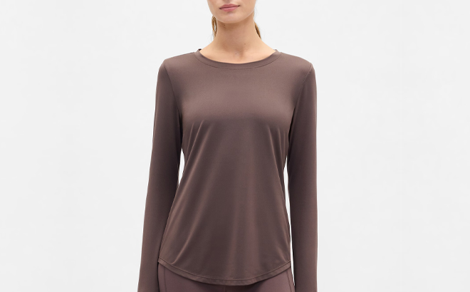 GAP Factory GapFit Brushed Jersey Curved Hem T Shirt GAP Factory GapFit Brushed Jersey Curved Hem T Shirt