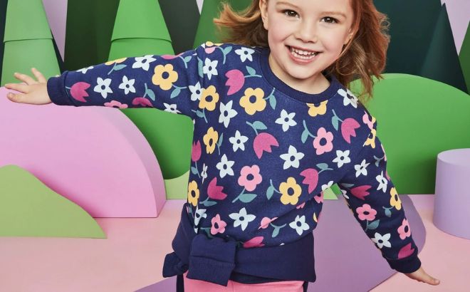 Garanimals Toddler Girl Printed Fleece Sweatshirt with Long Sleeves Garanimals Toddler Girl Printed Fleece Sweatshirt with Long Sleeves