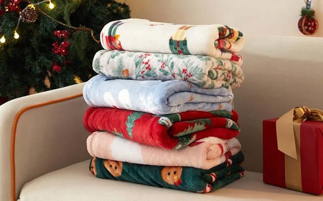 Holiday Time Cozy Throws Holiday Time Cozy Throws