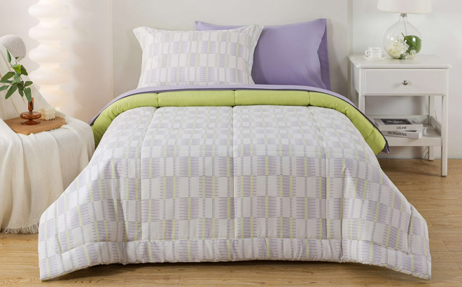 Mainstays 5 Piece Reversible Bed in a Bag with Laundry Tote Mainstays 5 Piece Reversible Bed in a Bag with Laundry Tote