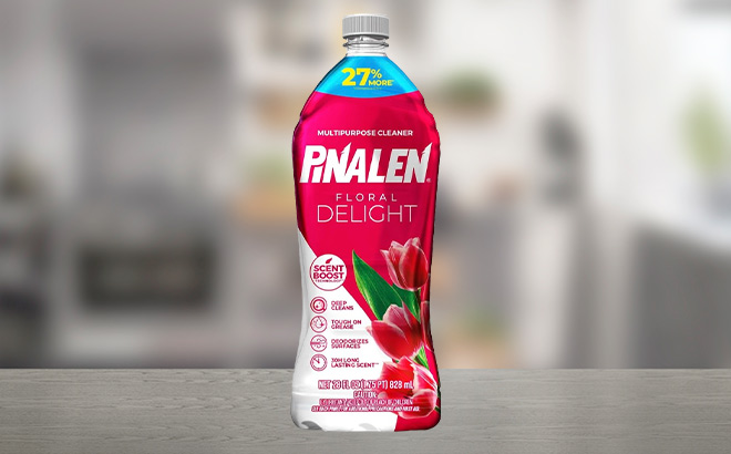 Pinalen Max Aromas Multipurpose Cleaner on the Table Pinalen Max Aromas Multipurpose Cleaner on the Table