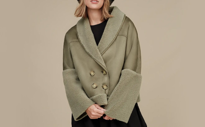 UGG Womens Mindy LuxeFluff Jacket UGG Womens Mindy LuxeFluff Jacket