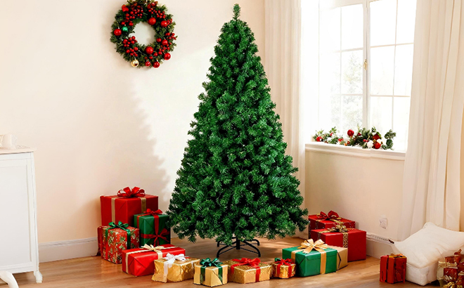 Vebreda Christmas Tree 6ft Artificial Hinged Xmas Tree with 1 000 Branch Tips in a Room
