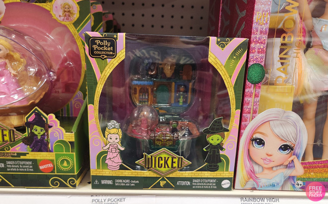 Wicked Polly Pocket Micro Dolls and Playset