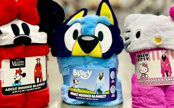 Bluey Adult Hooded Blanket
