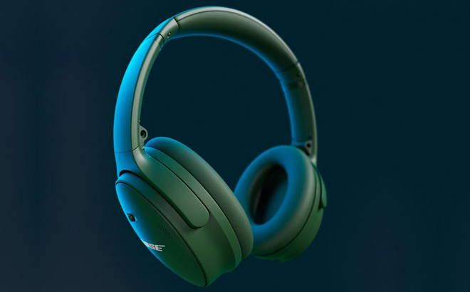 Bose QuietComfort Noise Cancelling Headphones in Cypress Green