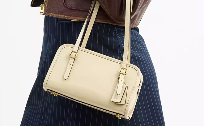 Coach Outlet Swing Zip Bag 20 Coach Outlet Swing Zip Bag 20