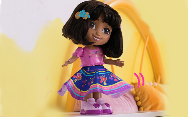Dora the Explorer Interactive Dancing Doll