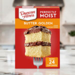 Duncan Hines Classic Cake Mix in Butter Golden Flavor