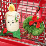 Gigglescape 8 5 Inch Candle with Holly Plushies