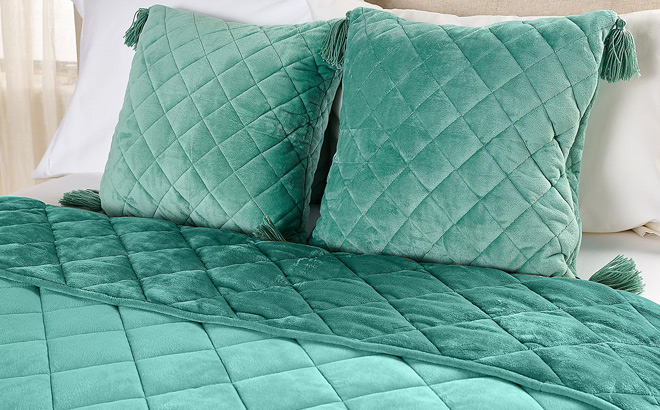 Home Reflections Plush Diamond Comforter Set