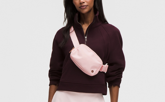 Lululemon Everywhere Belt Bag