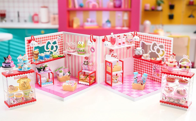 MGAs Miniverse Make It Mini Spaces Hello Kitty Building Set