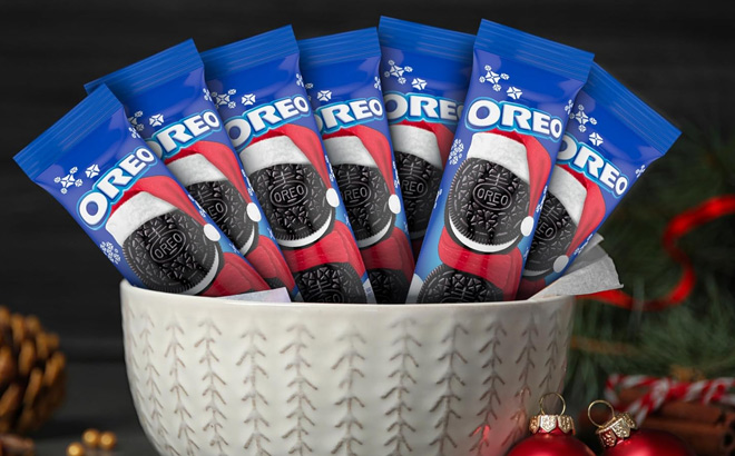 OREO Chocolate Sandwich Holiday Cookies OREO Chocolate Sandwich Holiday Cookies