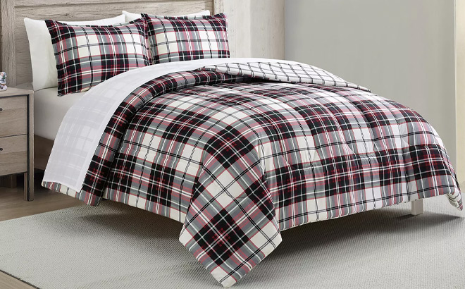 Sunham Holiday Plaid 3 Piece Comforter Set