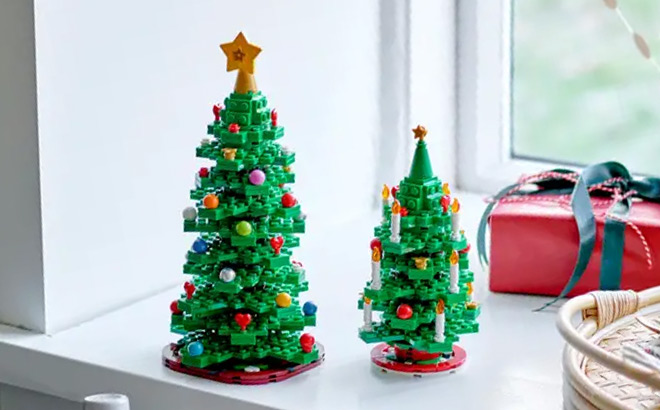 Two LEGO Christmas Tree Two LEGO Christmas Tree