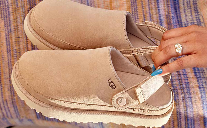 UGG Womens Goldenstar Clogs