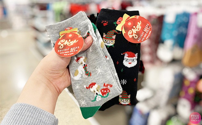 Women's Fuzzy & Holiday Socks 85¢