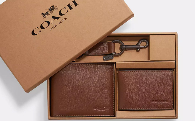 Coach Outlet Boxed 3 In 1 Wallet Gift Set