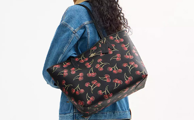 Coach Outlet City Tote Bag With Cherry Print Coach Outlet City Tote Bag With Cherry Print