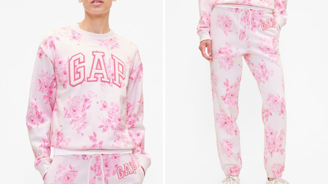 GAP Factory Womens Logo Sweatshirt