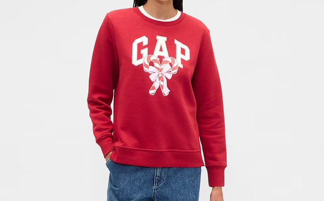 GAP Relaxed Gap Logo Sweatshirt GAP Relaxed Gap Logo Sweatshirt