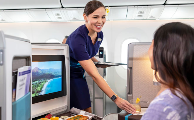 Hawaiian Airlines Welcoming Staff Hawaiian Airlines Welcoming Staff