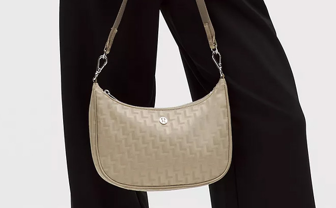 Lululemon City Essentials Small Shoulder Bag 3L
