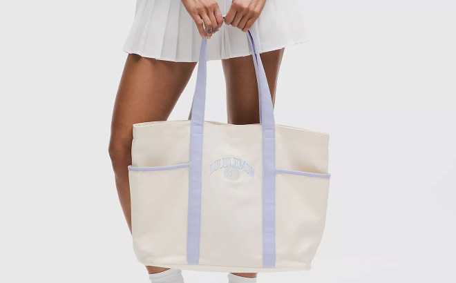 Luulemon Daily Multi Pocket Canvas Tote Bag 20L