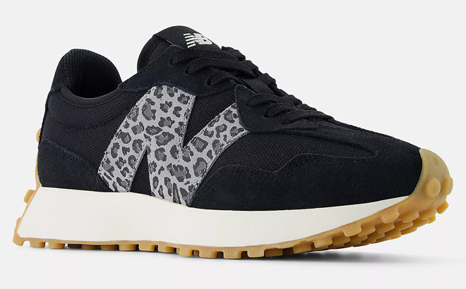 New Balance 327 Shoe