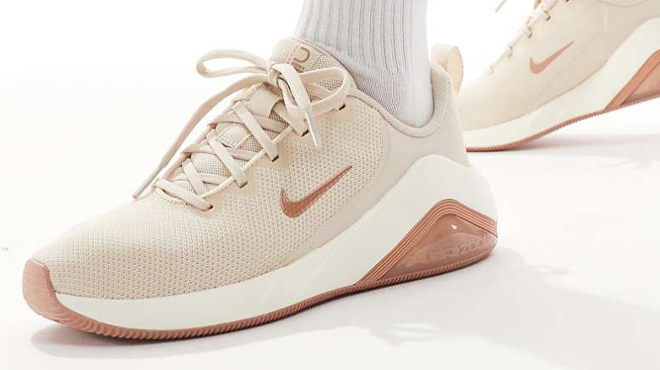 Nike Bella 7 Shoes