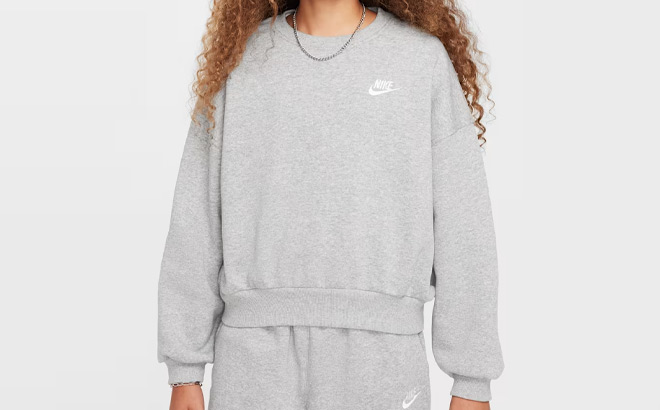 Nike Sportswear Club Fleece Girls Boxy Crew Neck Sweatshirt