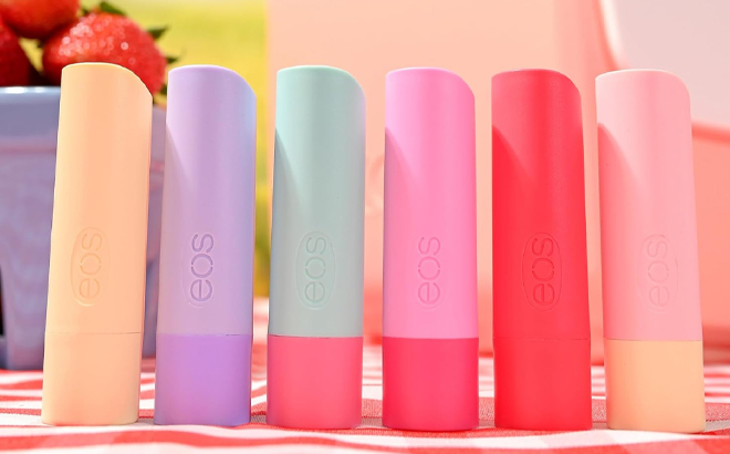 eos 100 Natural Lip Balm Sticks eos 100 Natural Lip Balm Sticks