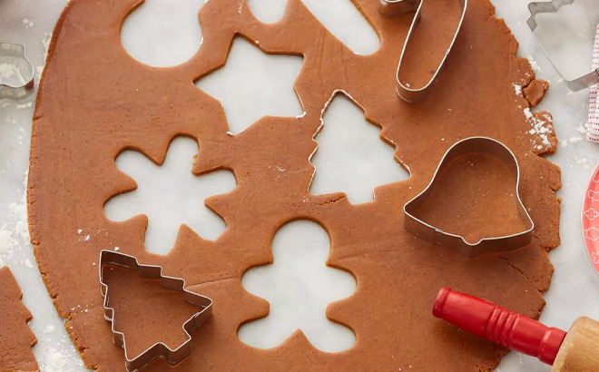 18 Piece Holiday Cookie Cutter Set