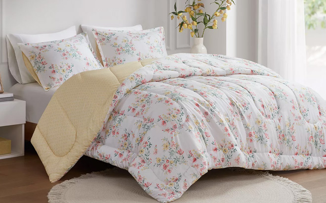 Charlotte Reversible 3 Piece Comforter Set