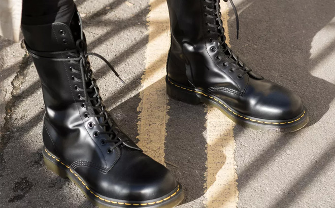 Dr Martens 1914 Smooth Leather Tall Boots Dr Martens 1914 Smooth Leather Tall Boots