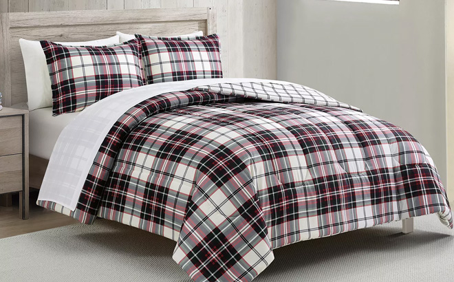 Holiday Plaid 3 Piece Reversible Comforter Set
