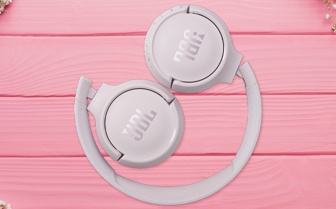 JBL Tune 510BT Headphones in Rose Color JBL Tune 510BT Headphones in Rose Color