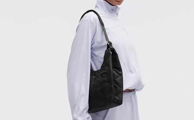 Lululemon Quilty Pleasures Shoulder Bag Mini 53l Lululemon Quilty Pleasures Shoulder Bag Mini 53l
