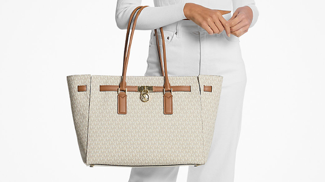 Michael Kors Hamilton Moderne Large Signature Logo Tote Bag Michael Kors Hamilton Moderne Large Signature Logo Tote Bag
