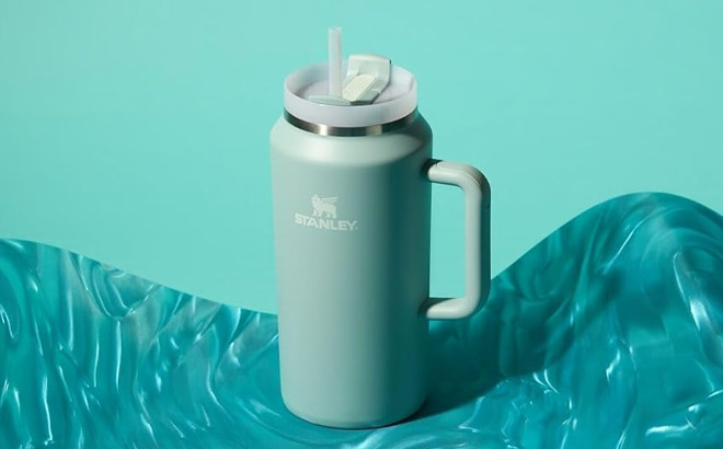 Stanley 64 Ounce Quencher H2 0 Tumbler